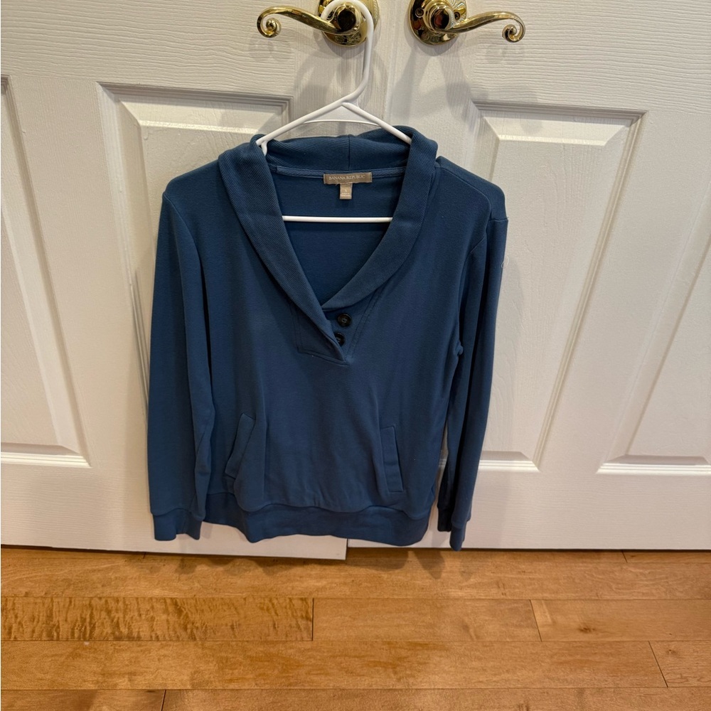 Banana Republic Collard sweatshirt
